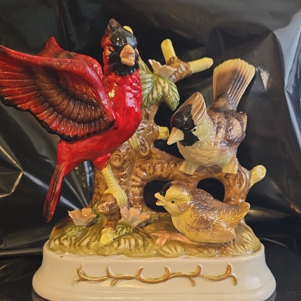 Capodimonte Colorful Bird Figurine -new  Red, Brown, Yellow 7x7 Inch